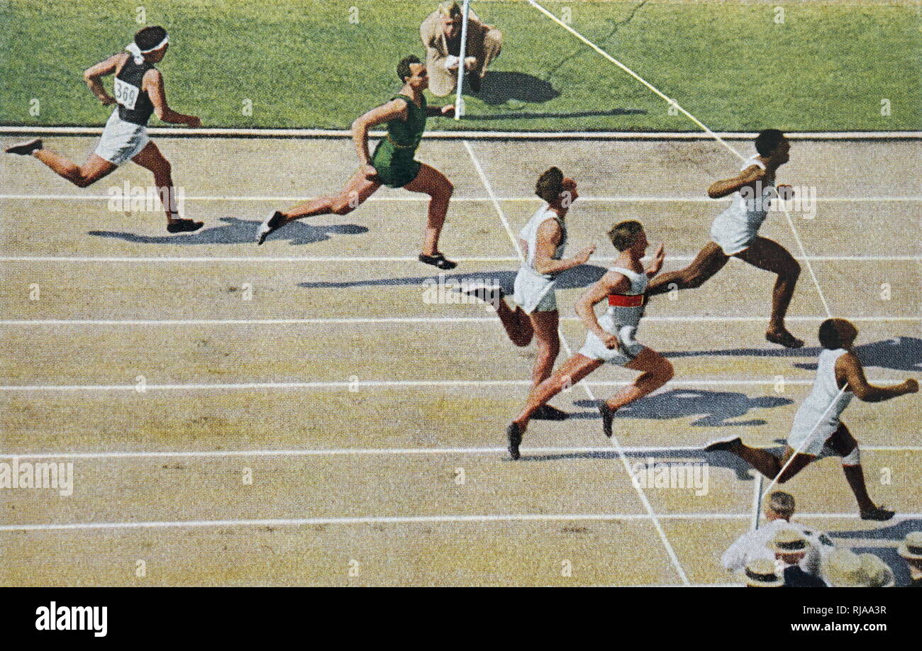 Die 100 Meter Contest an die 1932 Olympics. Eddie Tolan brach die Olympischen Rekord in der ersten Hitze der zweiten Runde mit einer Zeit von 10,4 Sekunden. Vom 20. Jahrhundert Stockfoto