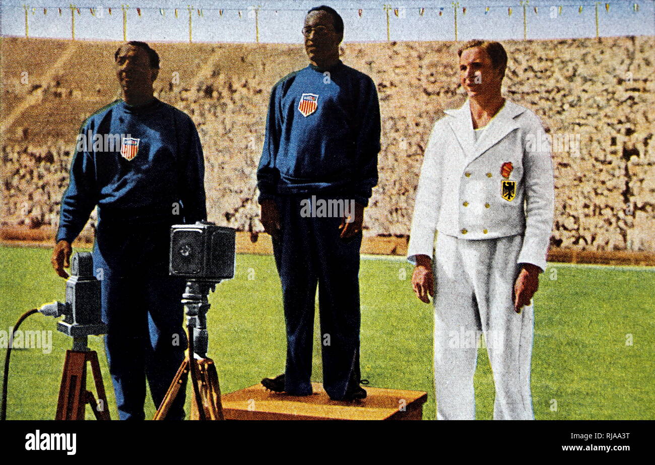 Gewinner der Männer 100 meter Contest an die Olympischen Spiele 1932 in Los Angeles. 1 Eddie Tolan aus den USA, 2 Ralph Metcalfe aus den USA und 3 Arthur Jonath aus Deutschland. Vom 20. Jahrhundert Stockfoto