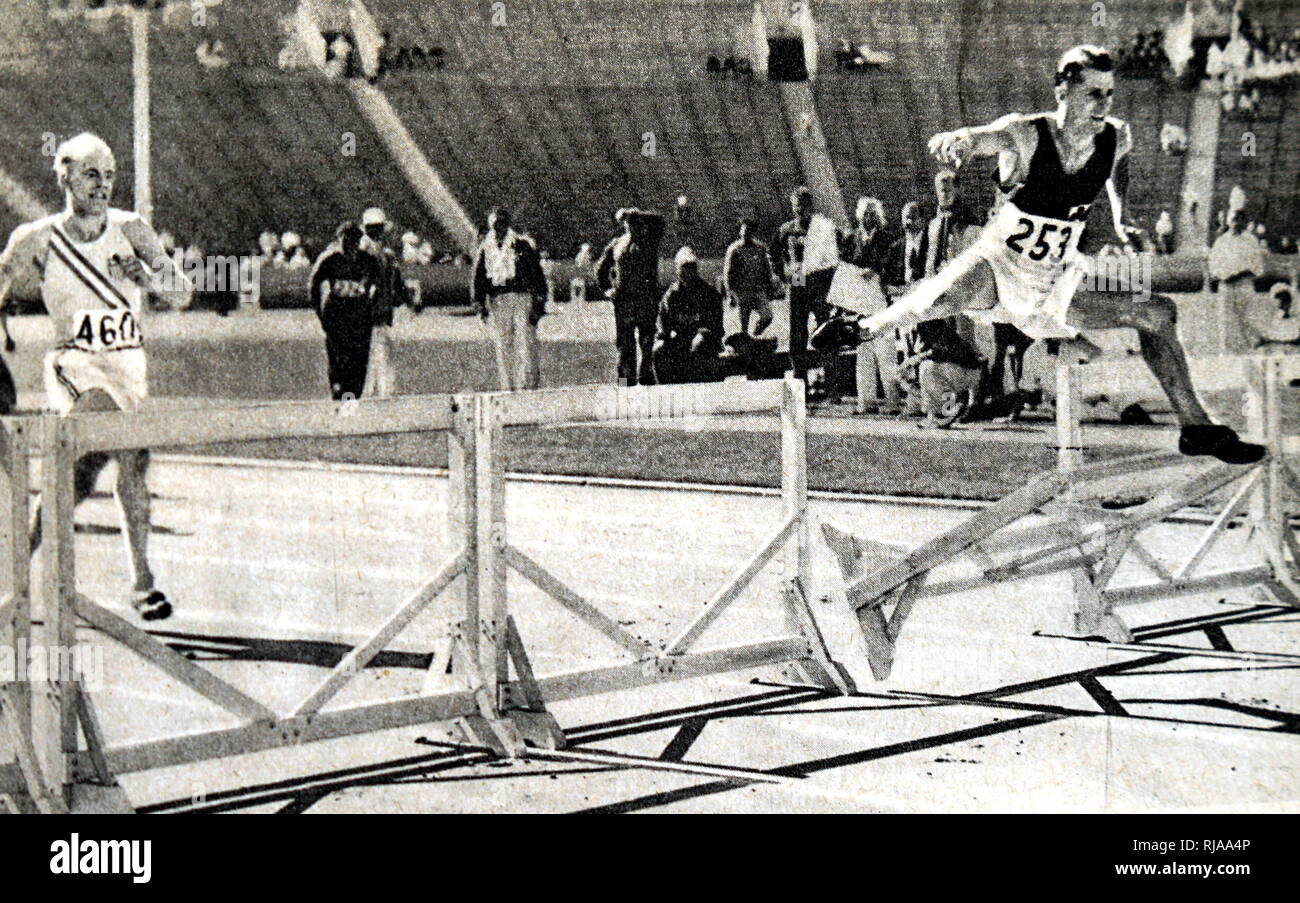 Foto der 400 Meter Hürden während der Olympischen Spiele 1932. Gewonnen von Irelands Bob Tisdall (1907-2004), der auch den Weltrekord von 51,7 Sekunden eingestellt, jedoch nach den Regeln der Zeit, wie er klopfte hatte eine Hürde seiner Zeit nicht erkannt wurde. Stockfoto