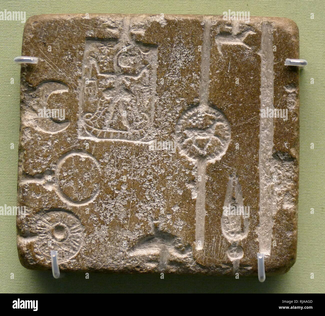 Assyrische Amulett für den Schutz von Frauen bei der Geburt gegen böse Geister. 900-612 v. Chr., Irak. Assyrien war einer der wichtigsten Mesopotamischen Reich und Reich des Alten Orients und der Levante. Es existierte als Zustand von vielleicht schon im 25. Jahrhundert v. Chr. in der Form der Assur Stadt - Zustand, bis zu seinem Zusammenbruch zwischen 612 v. Chr. und 609 v. Chr., die sich auf die Frühe bis Mittlere Bronzezeit bis zu den späten Eisenzeit Stockfoto