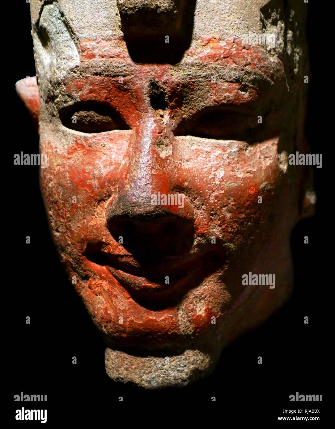 Malte Sandstein Leiter des Amenhotep I., der zweite Pharao der 18. Dynastie in Ägypten. Seine Herrschaft ist im Allgemeinen von 1526 bis 1506 v. Chr. datiert. Stockfoto