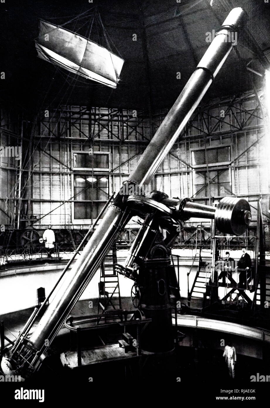 Ein Foto von einem 30-Zoll Refraktor in der Sternwarte Pulkovo. Von Repsold, Hamburg, 1884 gebaut. Vom 19. Jahrhundert Stockfoto