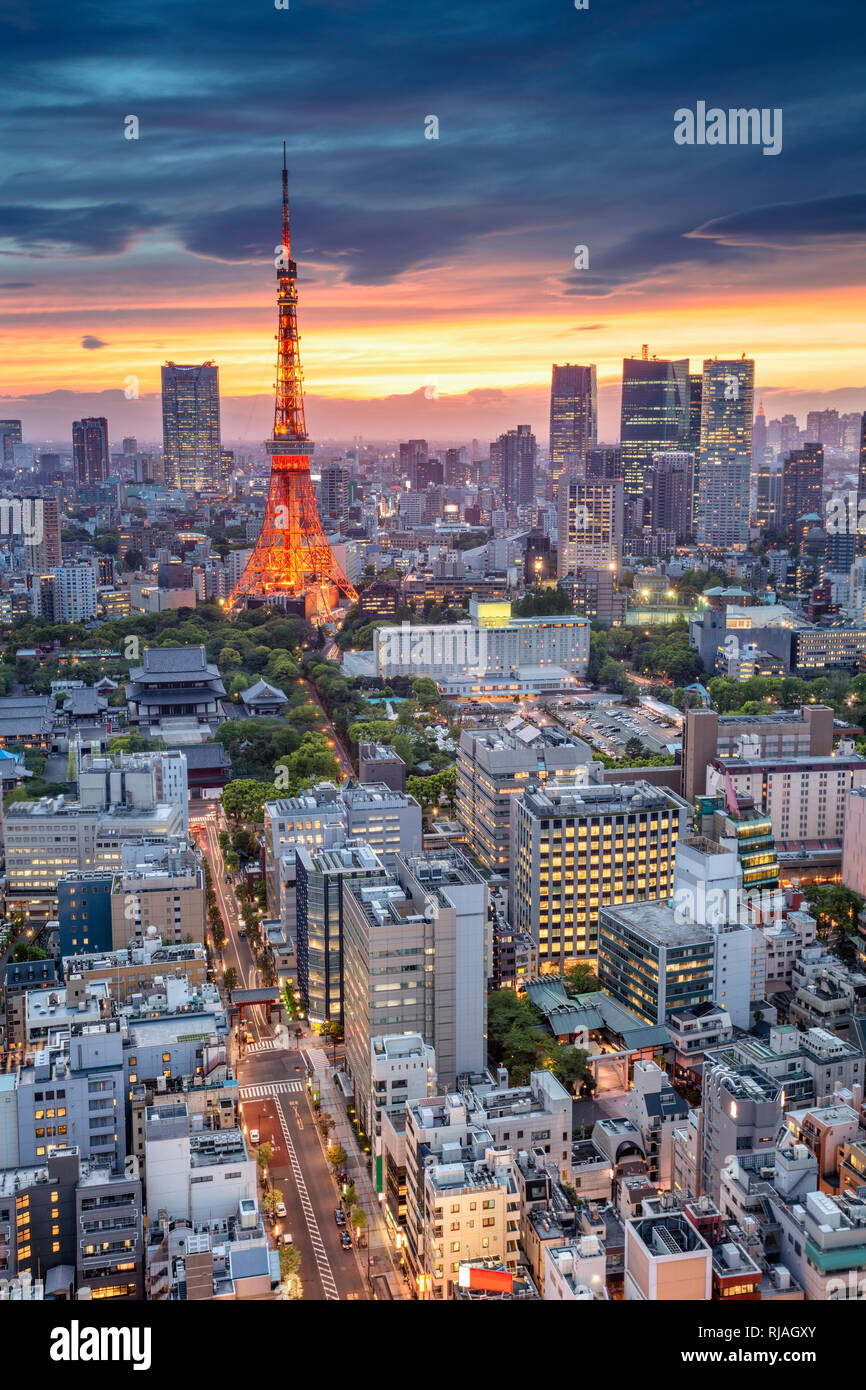 Tokio. Antenne Stadtbild Bild von Tokio, Japan während des Sonnenuntergangs. Stockfoto
