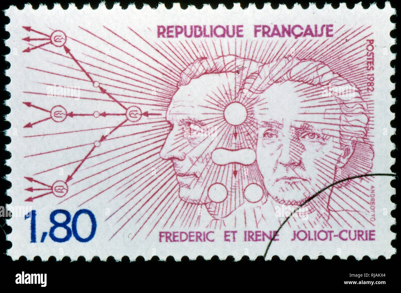 Französische Briefmarke feiert Irene Joliot-Curie und Frederic Joliot-Curie. Sie waren der Nobelpreis für Physik 1935 für die Entdeckung der künstlichen Radioaktivität verliehen. Stockfoto