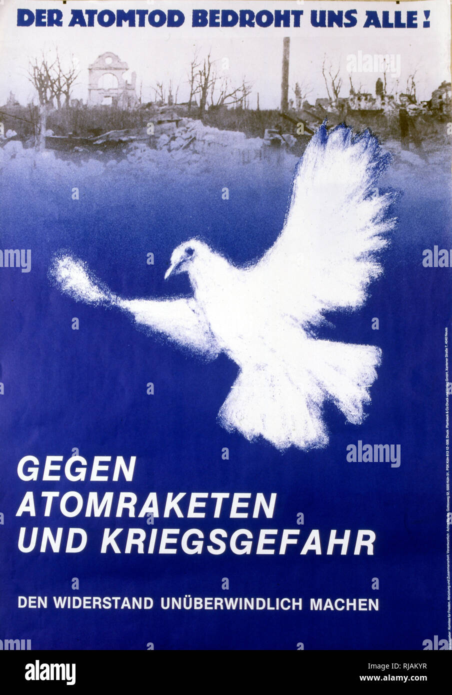 Der atomtod unse bedroht alle "atomare Tod droht alle' 1983, Anti-AKW-Krieg, Poster vom Deutschen Ausschuss für Freiheit veröffentlicht. Stockfoto