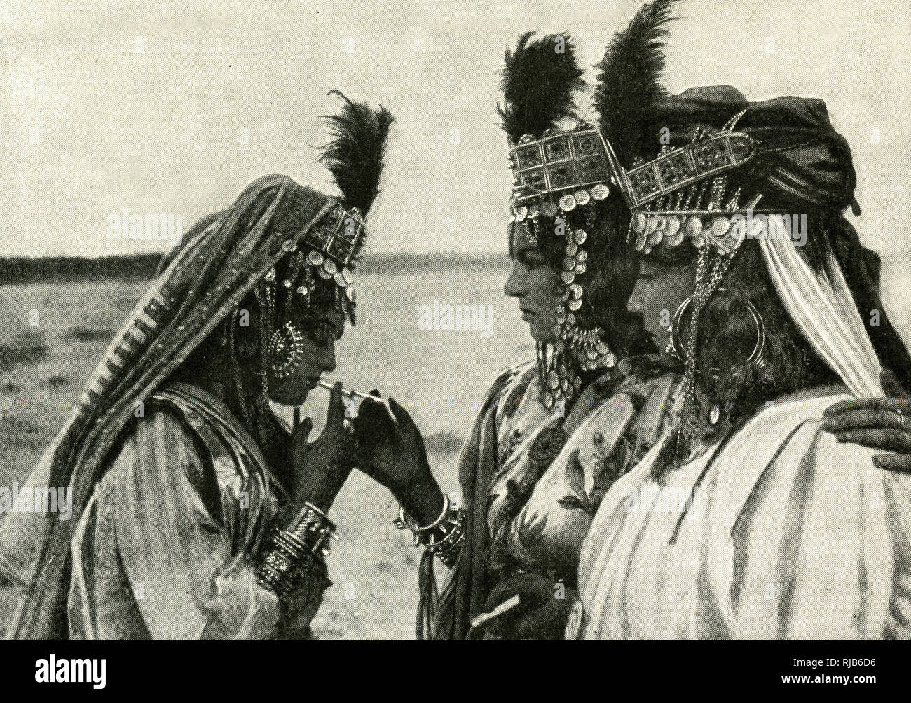 Drei Frauen aus Algerien, Nordafrika Stockfoto