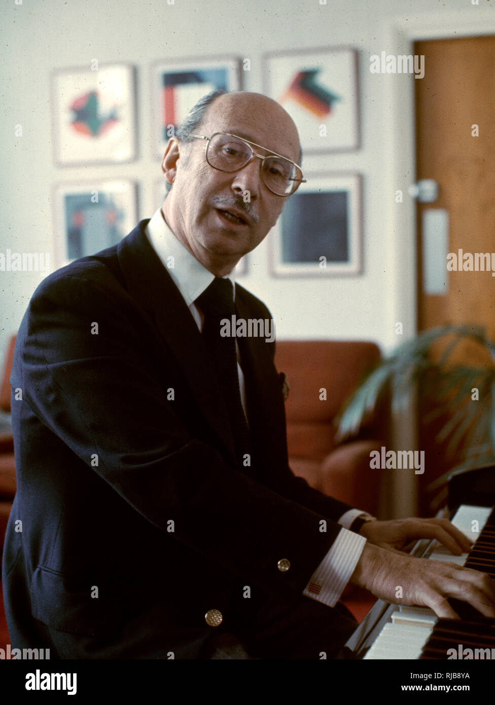 Sammy Cahn - amerikanischer Texter, Songwriter und Musiker Stockfoto