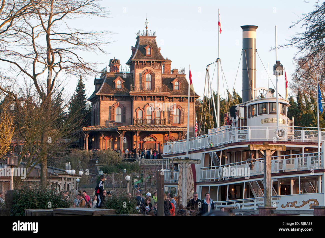 Die "themed Psycho' Haus in Disneyland Park in Paris, Frankreich, Europa. Stockfoto