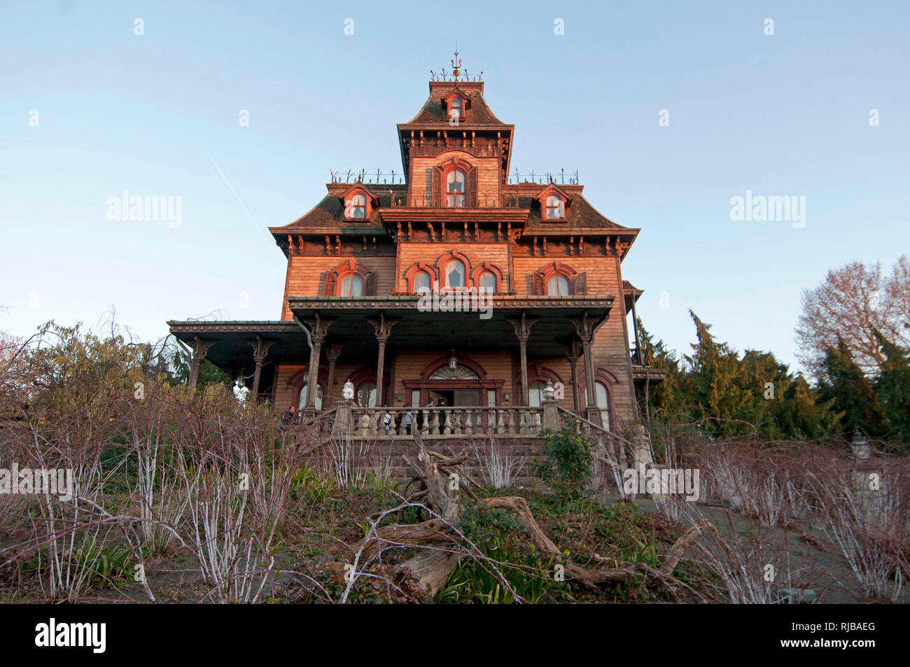 Die "themed Psycho' Haus in Disneyland Park in Paris, Frankreich, Europa. Stockfoto