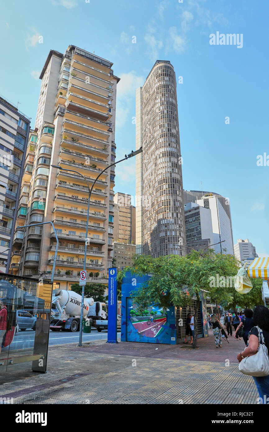 Architektur In Der Innenstadt Von Sao Paulo Edificio Italia Sao Paulo Brasilien Sudamerika Stockfotografie Alamy