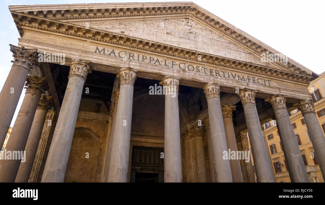 Spalten der Pantheon in Rom, Italien Stockfoto