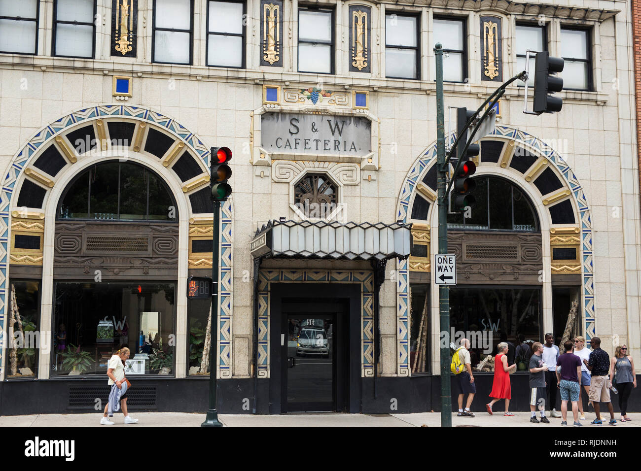 Die historische S&W Cafeteria Gebäude in der Innenstadt von Asheville, North Carolina, USA. Der Art déco-Gebäude wurde von Douglas Ellington konzipiert. Stockfoto