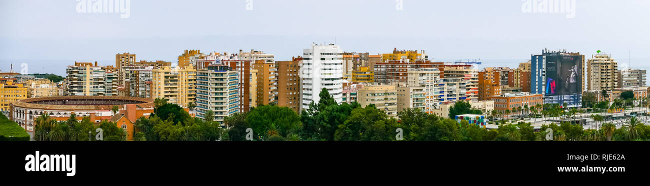 Panoramablick auf La Malagueta, oder Stierkampfarena, Málaga, Andalusien, Andalusien Stockfoto