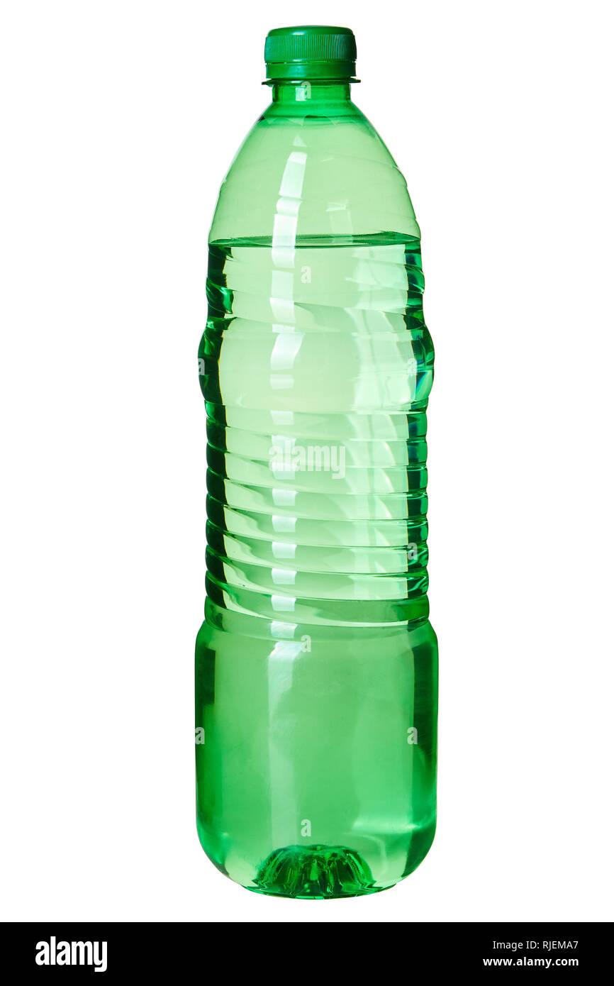 Grüne Flasche Wasser auf weißem Hintergrund. Rein mineralische, Trinkwasser  in PET-Flasche, 1 Liter Flasche, 1,5 Liter Flasche Stockfotografie - Alamy