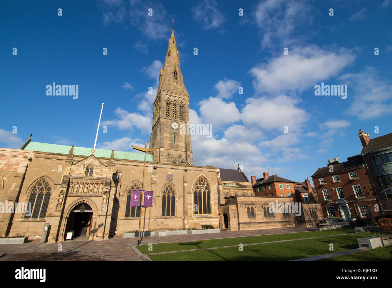 Das Äußere von Leicester Kathedrale beleuchtet durch die Wintersonne Anfang Februar Stockfoto
