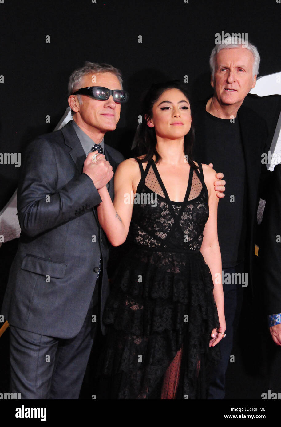 Los Angeles, USA. 05 Feb, 2019. Schauspieler Christoph Waltz, Schauspielerin Rosa Salazar und Produzent James Cameron an Twentieth Century Fox's': Battle Angel Alita" Premiere am 5. Februar 2019 in Westwood Village Regency Theater in Los Angeles, Kalifornien. Credit: Barry King/Alamy leben Nachrichten Stockfoto
