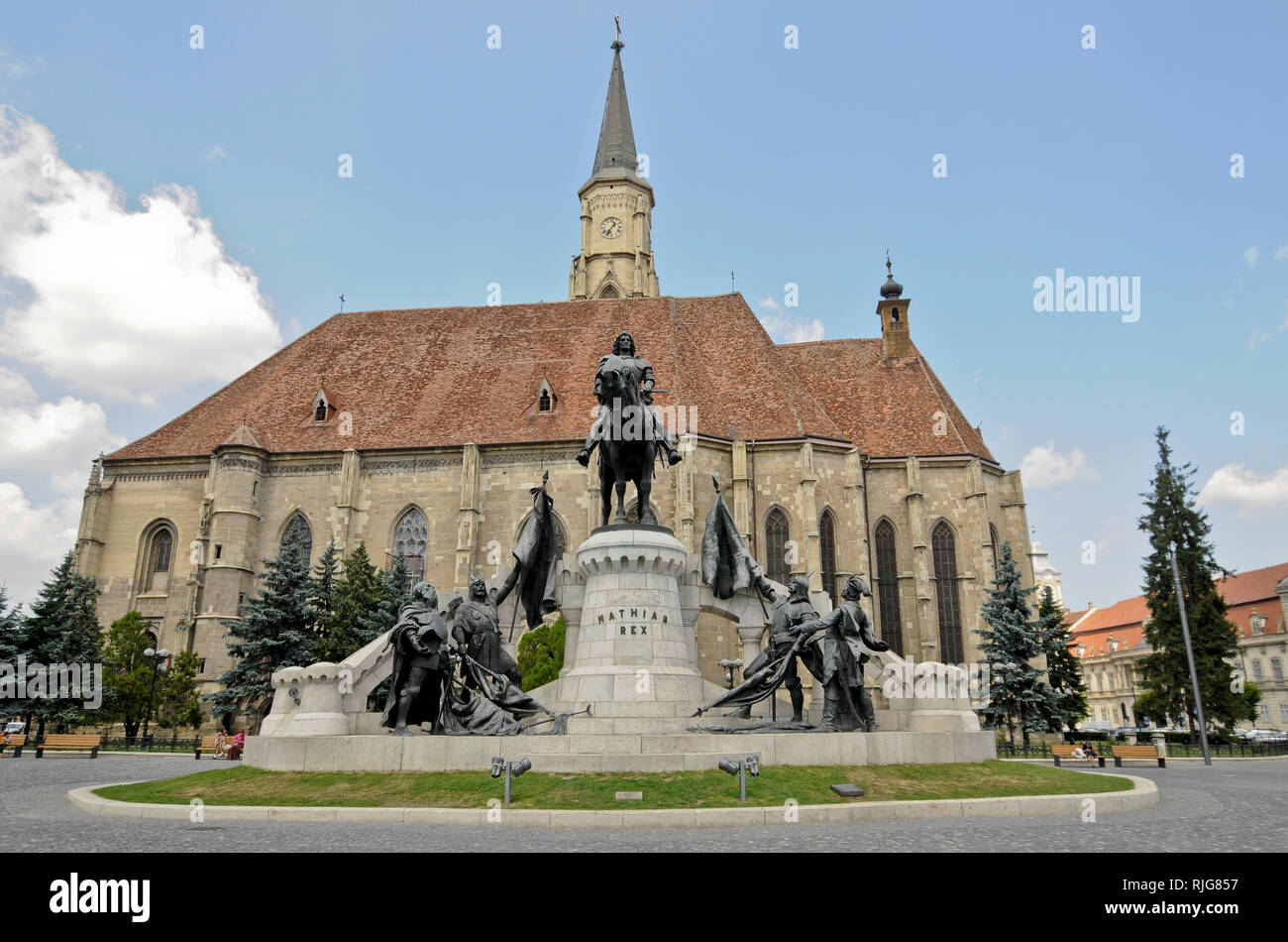 Die Kirche St. Michael am Unirii Platz (Union Square). Cluj-Napoca, Rumänien Stockfoto