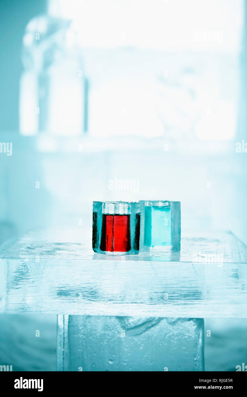 Getränke auf Eis Tabelle Stockfoto
