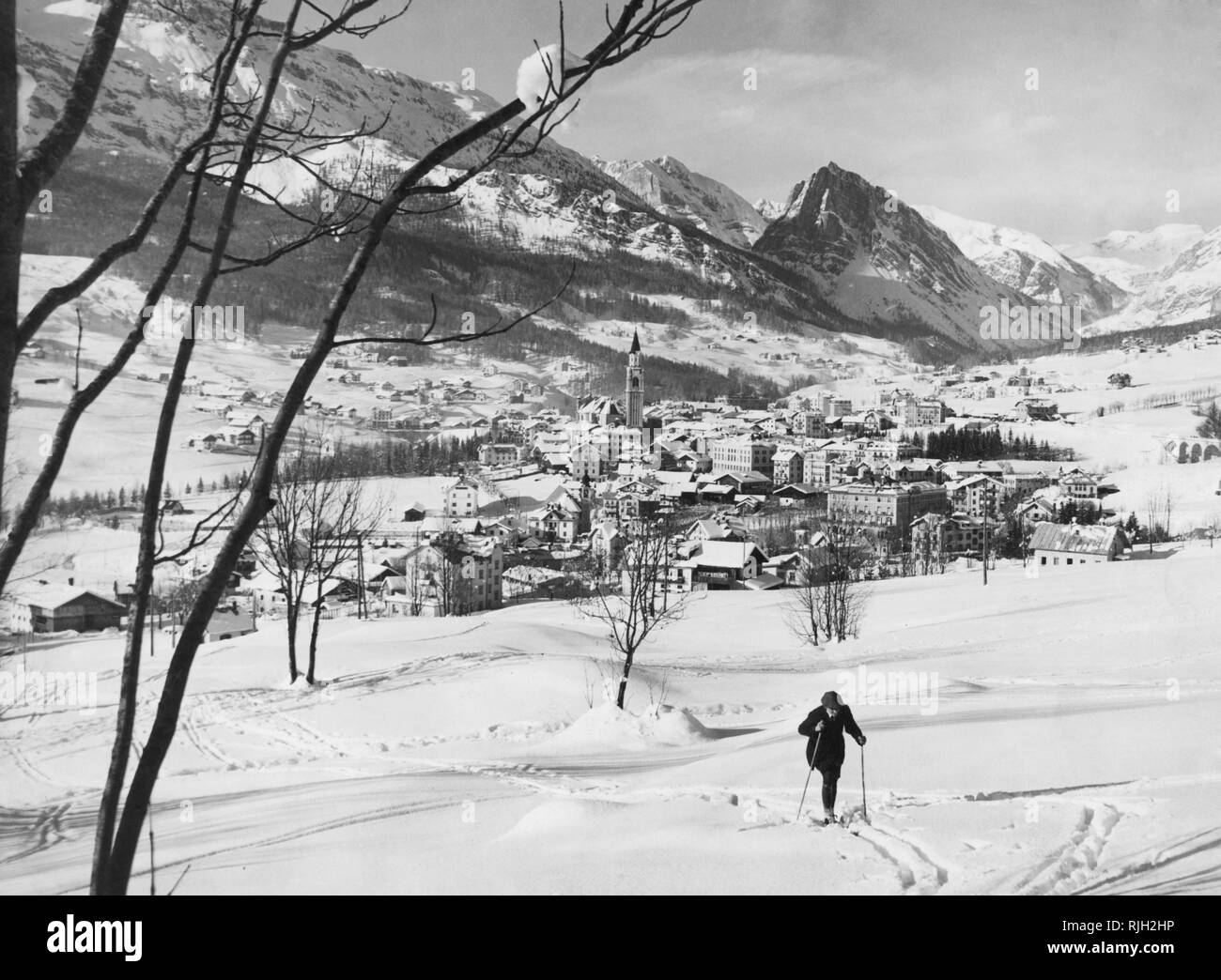 Italien, Cortina d'Ampezzo, Winter Panorama in Richtung Col rosa, 1953 Stockfoto