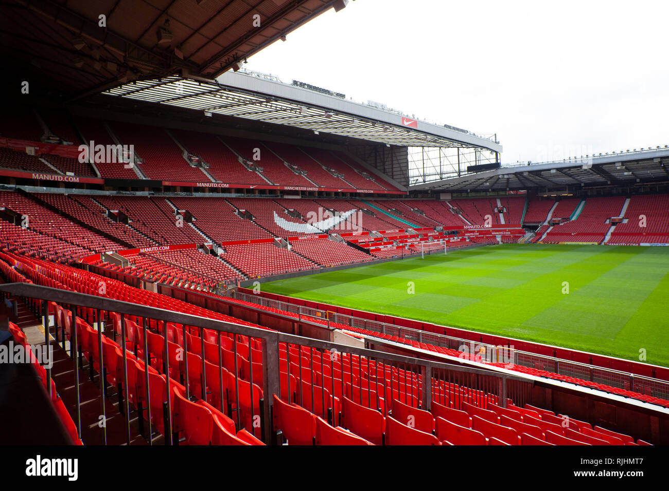 Blick in das Fußballstadion Old Trafford von Manchester United "Theater der Träume" nicht auf einem Match Day Stockfoto