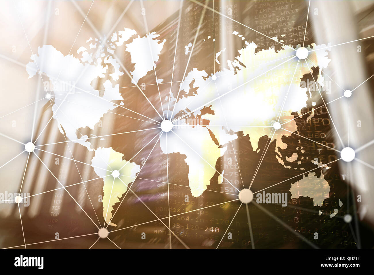 Weltkarte mit Kommunikation Netzwerk auf dem server Raumhintergrund Stockfoto