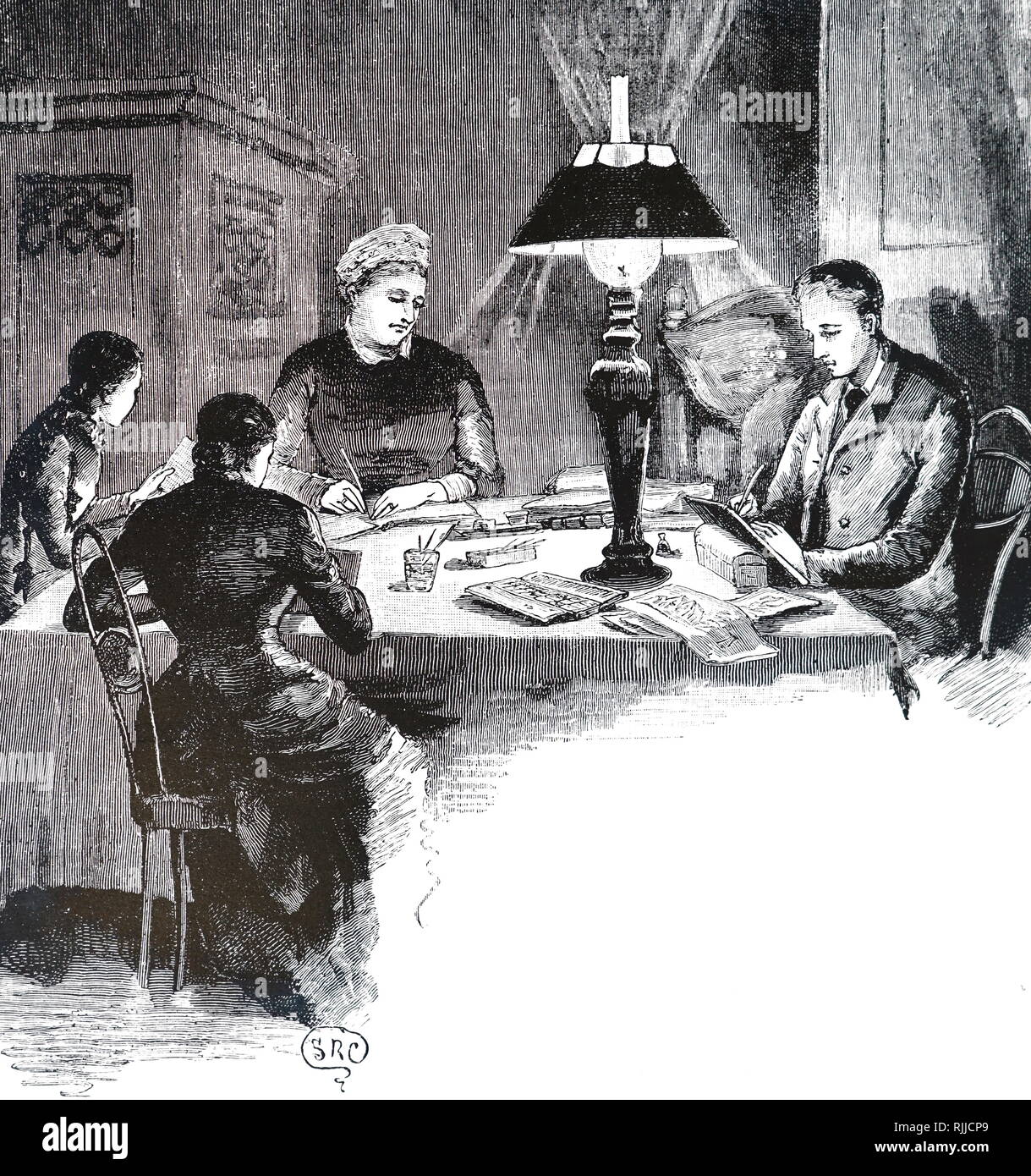 Eine Gravur, eine deutsche Familie um den Tisch sitzen an einem Winterabend Lesen, Schreiben und Malen durch das Licht einer Öllampe. Vom 19. Jahrhundert Stockfoto