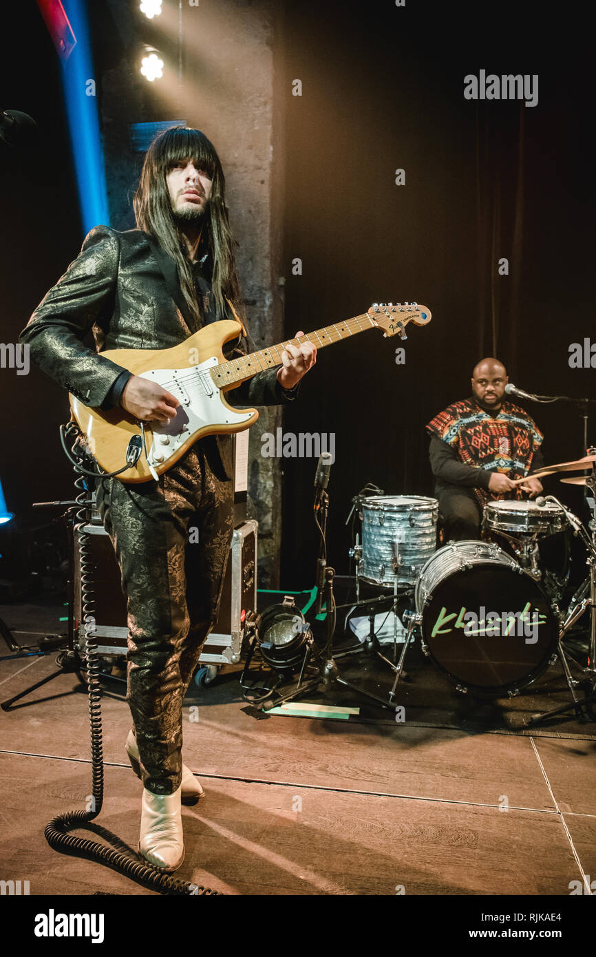 Zürich, Schweiz. - Februar 05, 2019. Die amerikanische Funk trio Khruangbin  führt ein Live Konzert im Mascotte Zürich. Hier Gitarrist Mark Speer wird  gesehen, live auf der Bühne. (Foto: Gonzales Foto -