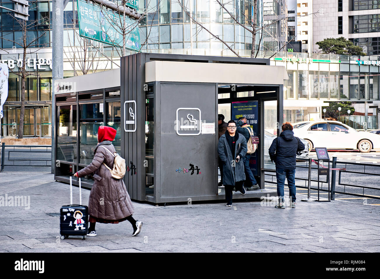 Seoul, Südkorea. Straße Raucherbereich Stockfoto