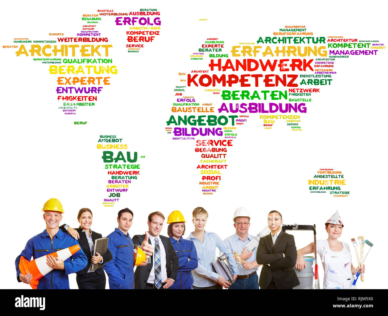 Gruppe internationaler Handwerker und Arbeiter vor einem Tag Cloud bestehend aus Thema - angeschlossene Deutsche Wörter, zum Beispiel 'Handwerk' (craftsma Stockfoto