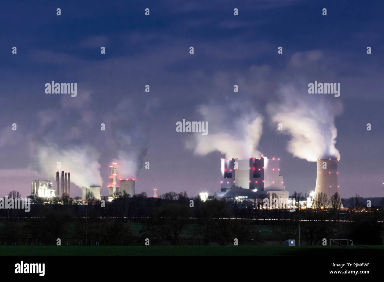 Braunkohlekraftwerk Neurath der RWE Power AG Stockfoto