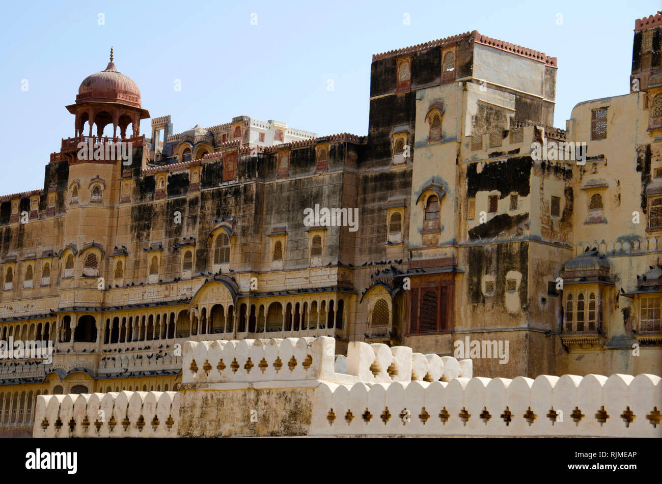 Dekorative Außenwand der Junagarh Fort, Bikaner, Rajasthan, Indien Stockfoto
