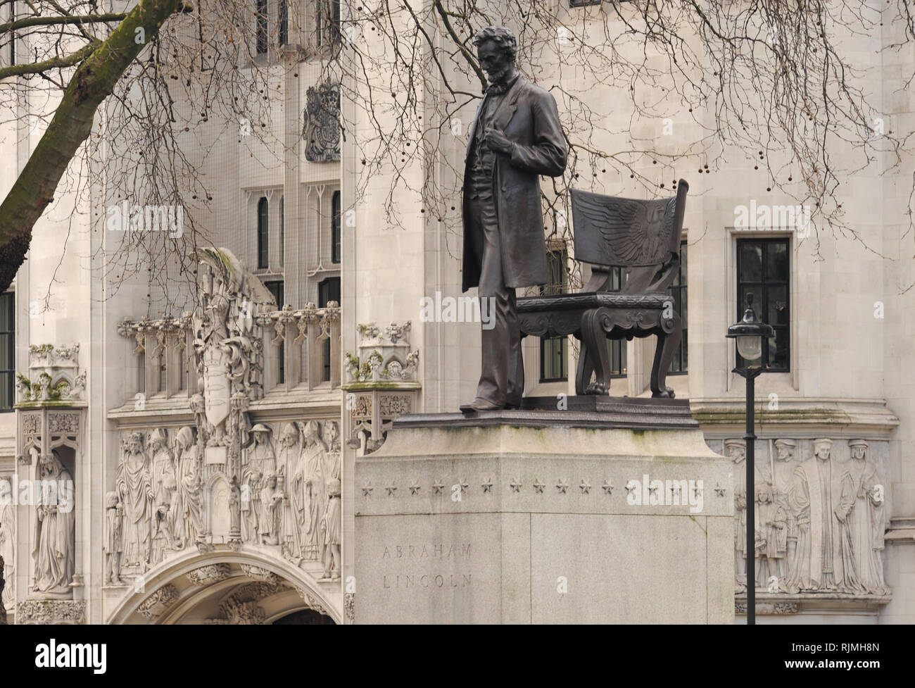 Statue von Abraham Lincoln vor dem Supreme Court, London SW1 Stockfoto