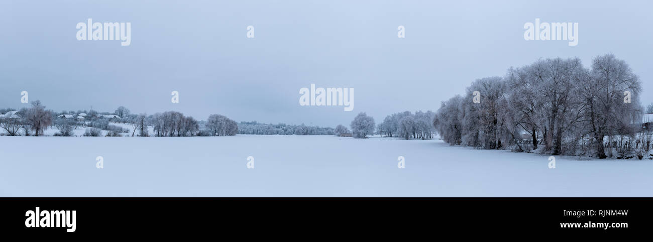Panorama der Winterlandschaft. Stockfoto
