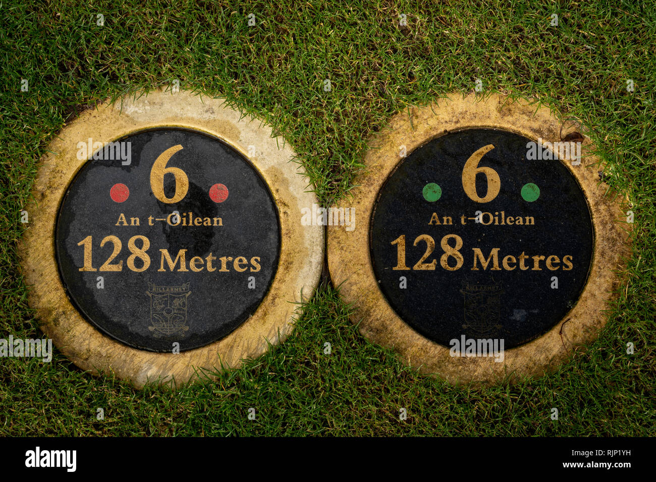Abschlagmarken oder Abstandsmarkierungen für Golfplätze in Metern im Killarney Golf and Fishing Club, County Kerry, Irland Stockfoto
