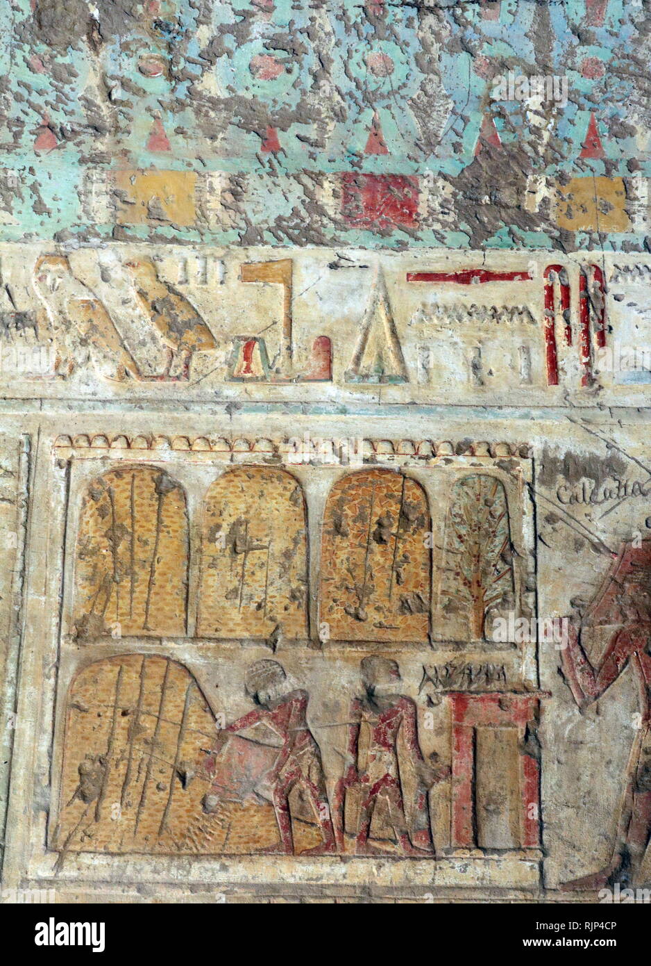 Ein Foto in das Grab von Renni genommen, die "Aufseher der Priester der Nekhbet' in der Zeit von Amenhotep I. in Elkab, liegt 90 km südlich von Theben. Amenhotep I. war der zweite Pharao der 18. Dynastie in Ägypten. Seine Herrschaft ist im Allgemeinen von 1526 bis 1506 v. Chr. datiert. Stockfoto