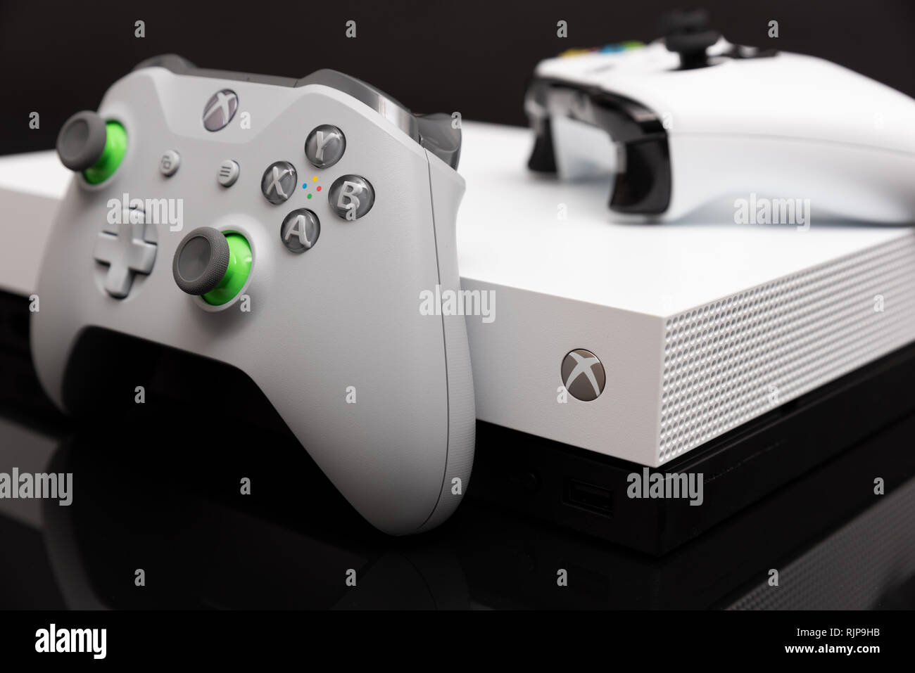 Xbox Eins Stockfotos und -bilder Kaufen - Alamy