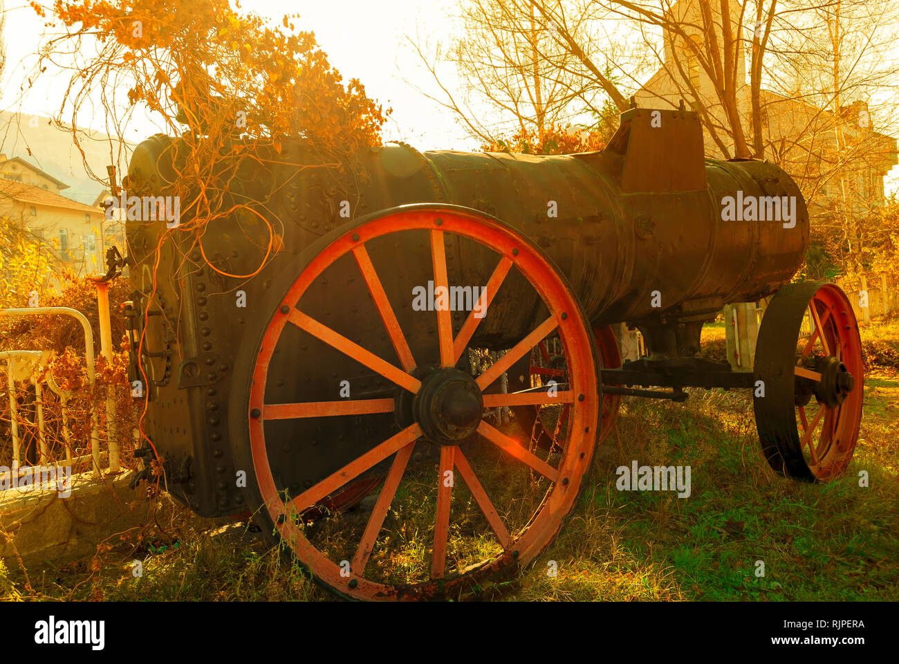 Eine alte Dampfmaschine aus dem Hinterhof Stockfoto