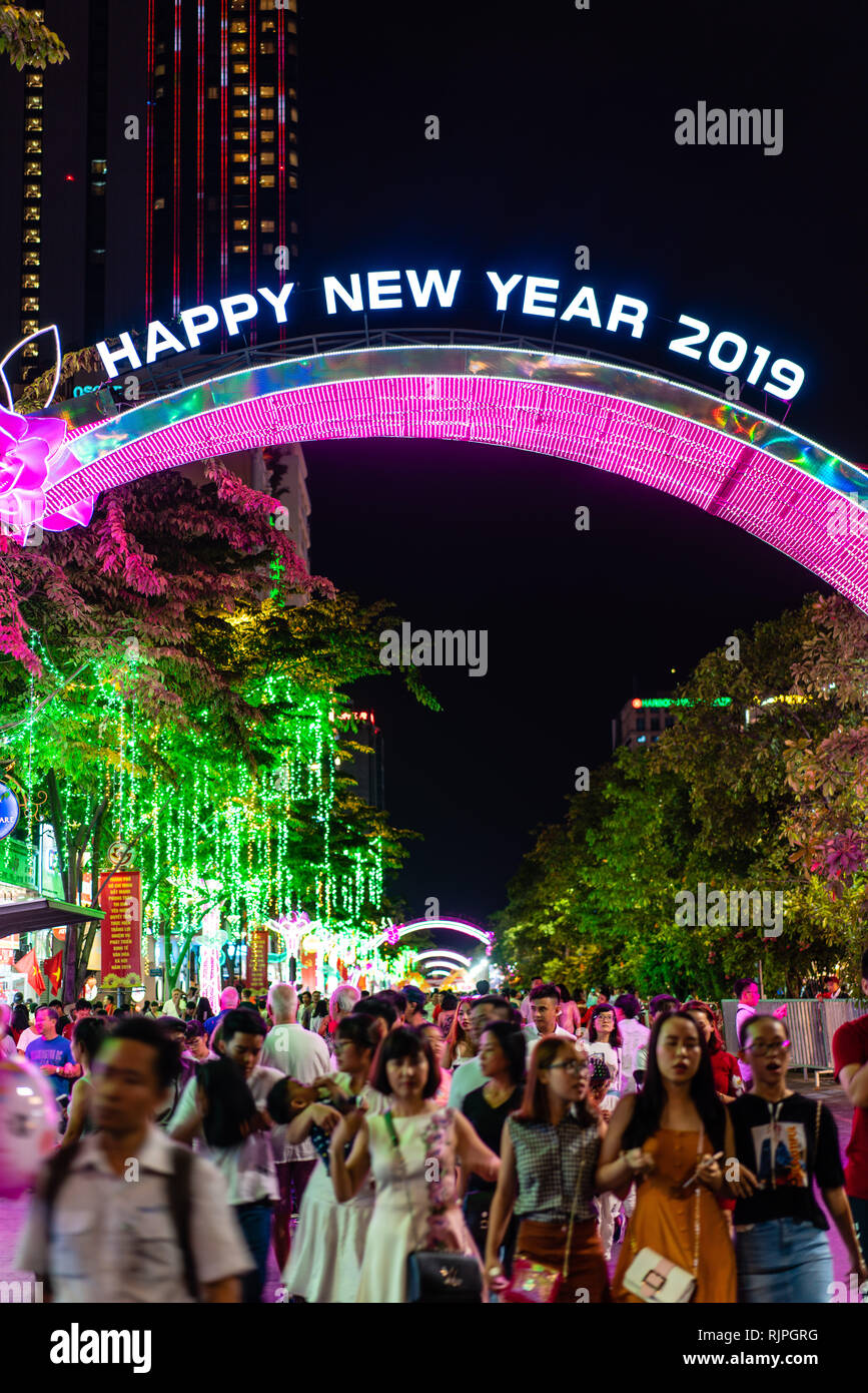 Ho Chi Minh City, Vietnam - Februar 4, 2019: Nguyen Hue Flower Street beim Neujahrsfest in der Innenstadt von Ho Chi Minh Stadt. Stockfoto