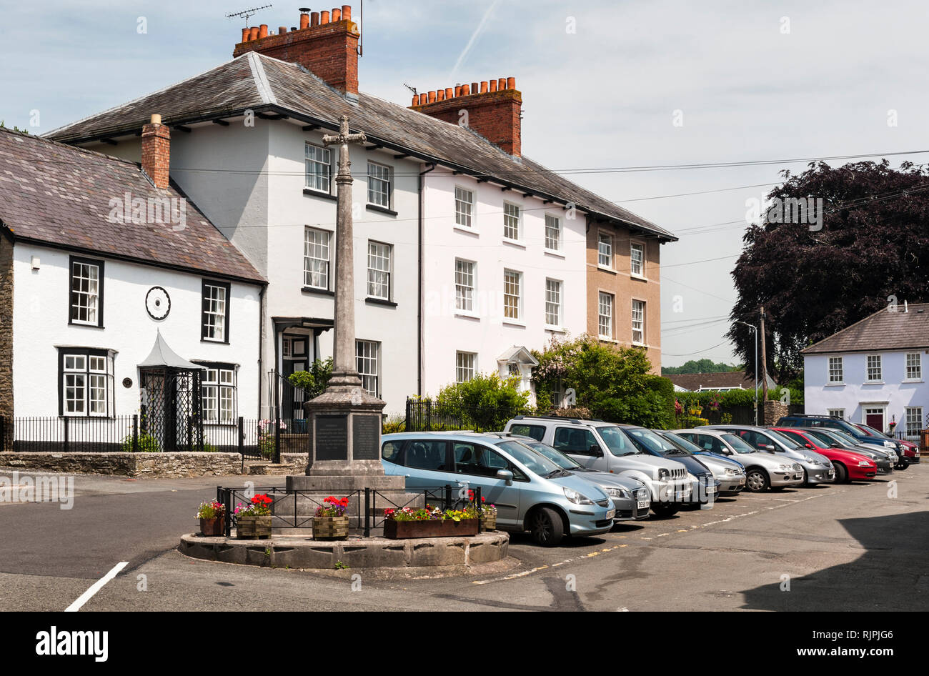 Kington, Herefordshire, UK. Das Quadrat und Kriegerdenkmal Stockfoto