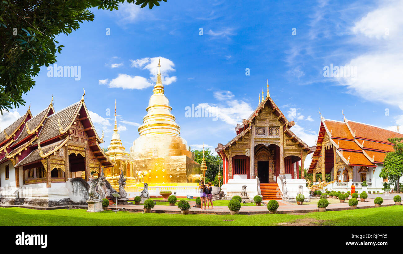 Thailand Tempel Doi Suthep in Chiang Mai eine der Hauptattraktionen des nördlichen Thailand zieht Hunderte von Touristen reisen Stockfoto