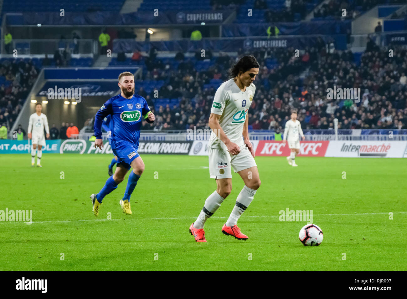 Edinson Cavani mit der Kugel Stockfoto