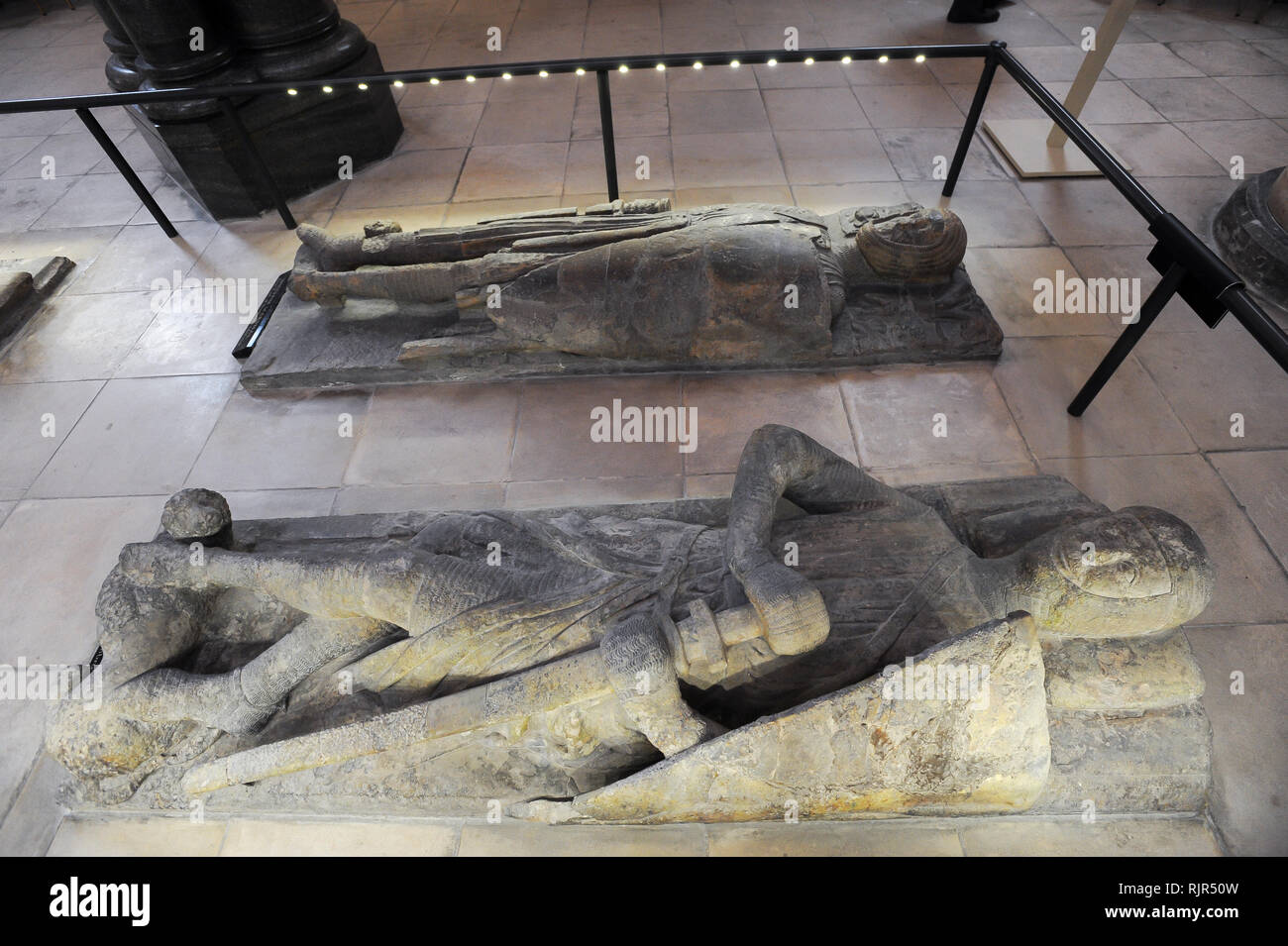 William Marshal, 1st Earl of Pembroke Bildnis und William Marshal, 2. Earl of Pembroke, Bildnis im romanischen Tempel Kirche Erbaut 1185 durch Ritter Templa Stockfoto