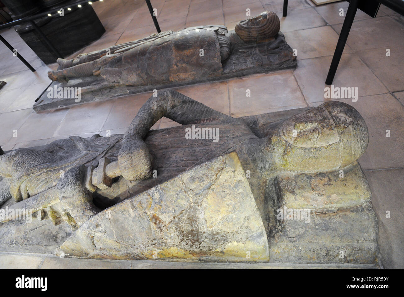 William Marshal, 1st Earl of Pembroke Bildnis und William Marshal, 2. Earl of Pembroke, Bildnis im romanischen Tempel Kirche Erbaut 1185 durch Ritter Templa Stockfoto