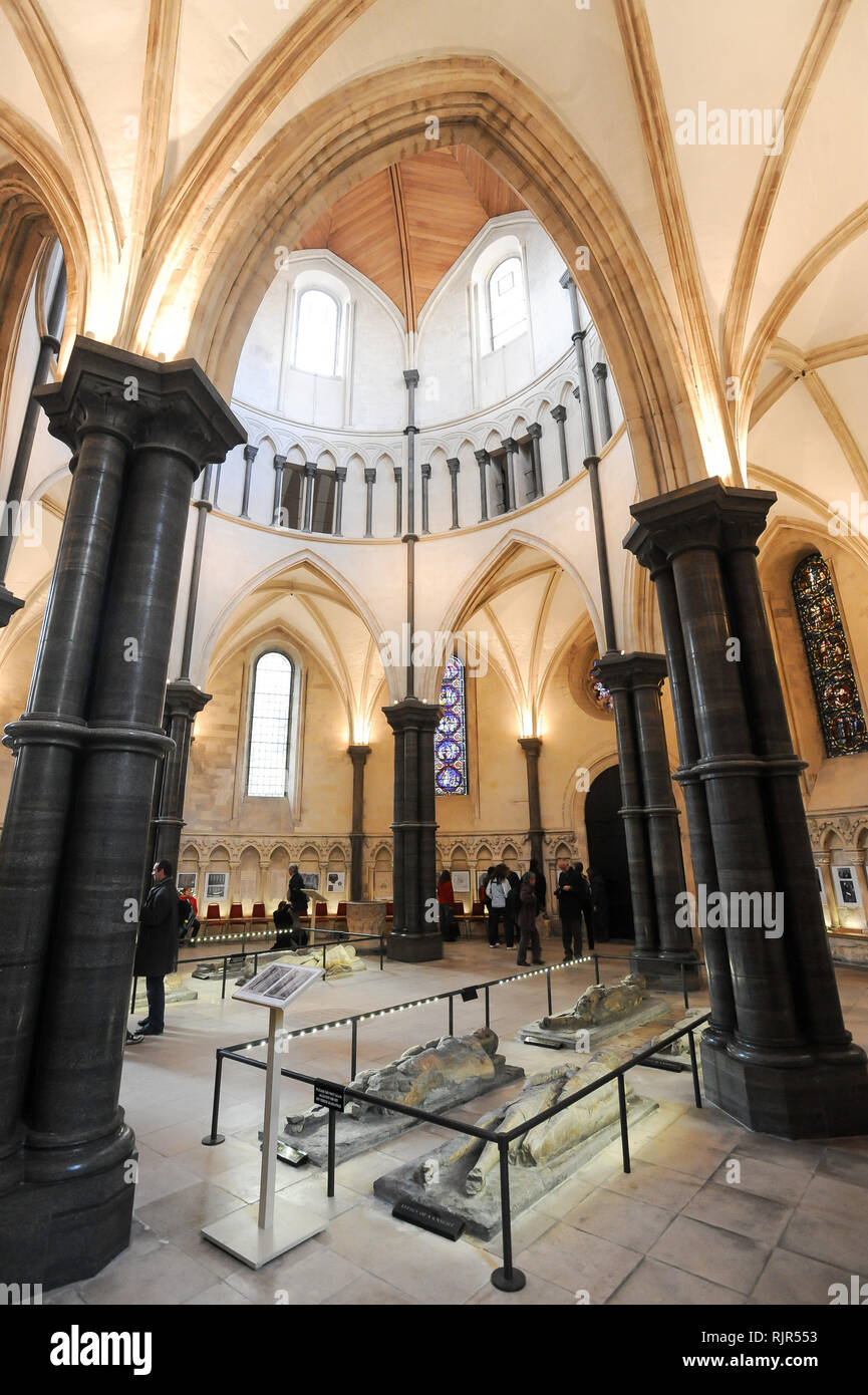Romanischen Tempel Kirche Erbaut 1185 durch Ritter Templer von Dan Brown's 2003 meistverkauften Roman The Da Vinci Code und den Film mit Tom Hanks. Stockfoto