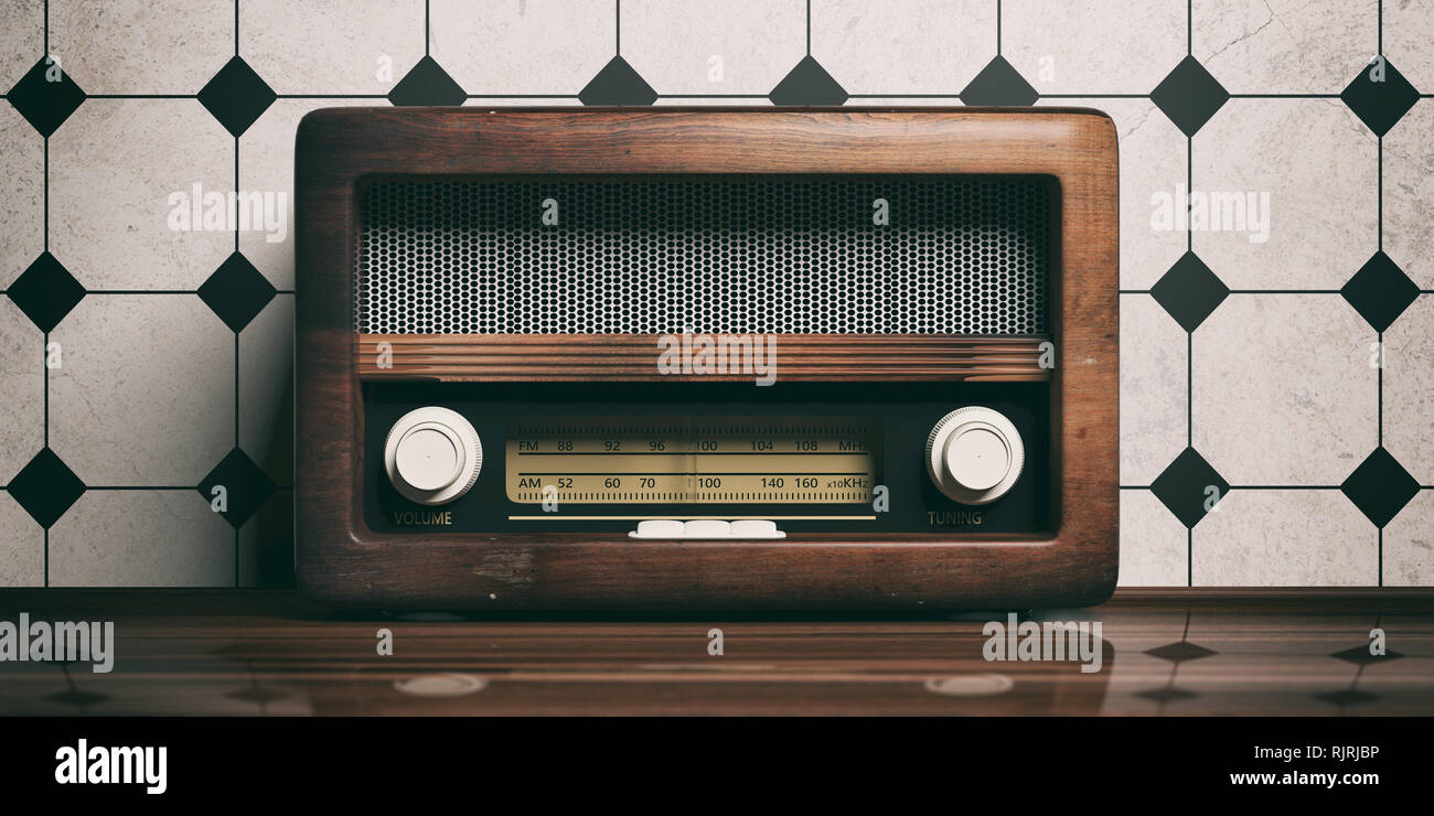 Vintage, Retro Radio. Radio altmodisch auf hölzernen Schreibtisch, altmodische Wand Hintergrund, 3 Abbildung d Stockfoto