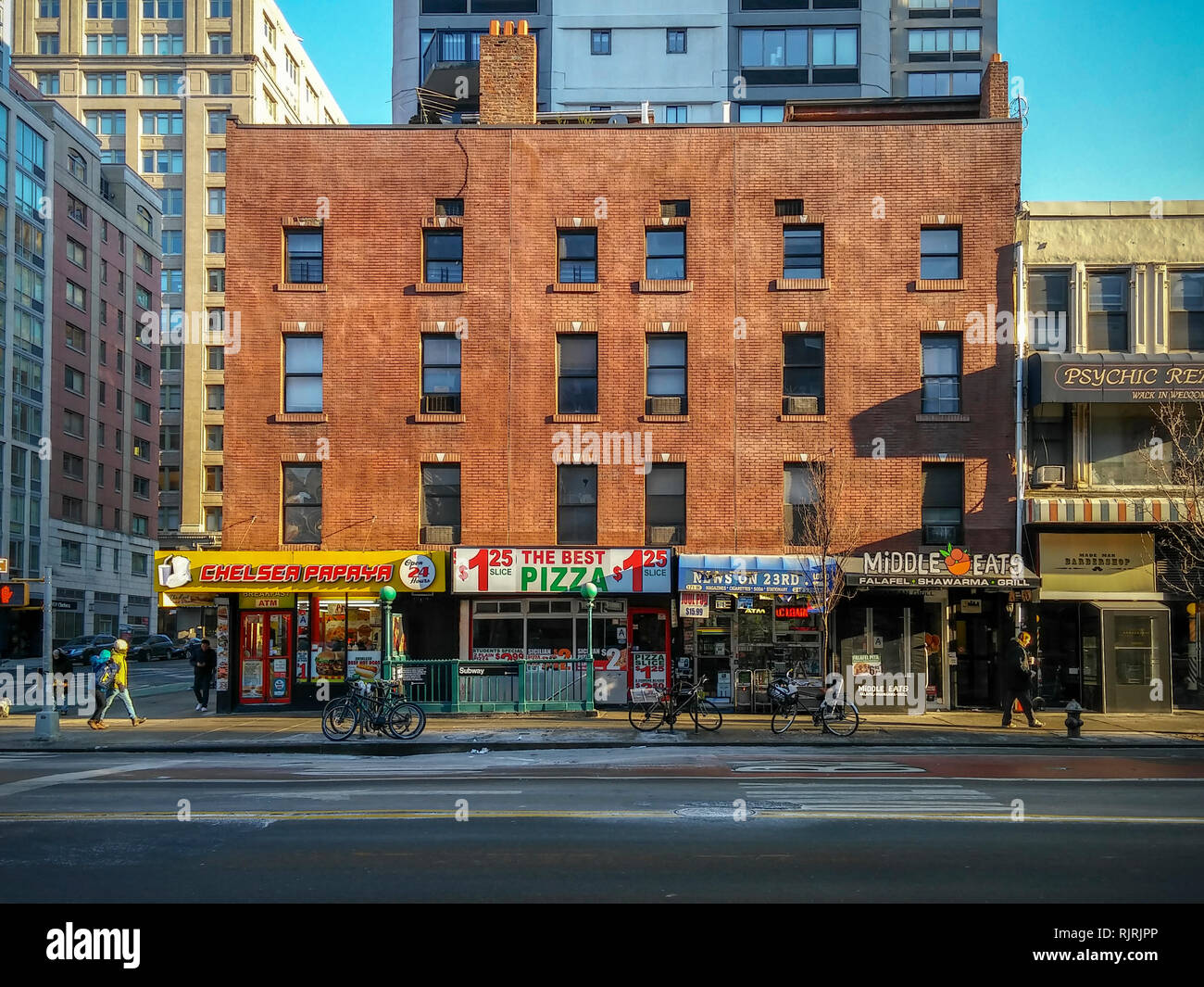 Eine Auswahl von Unternehmen im New Yorker Stadtteil Chelsea am Sonntag, 3. Februar 2019. (Â© Richard B. Levine) Stockfoto
