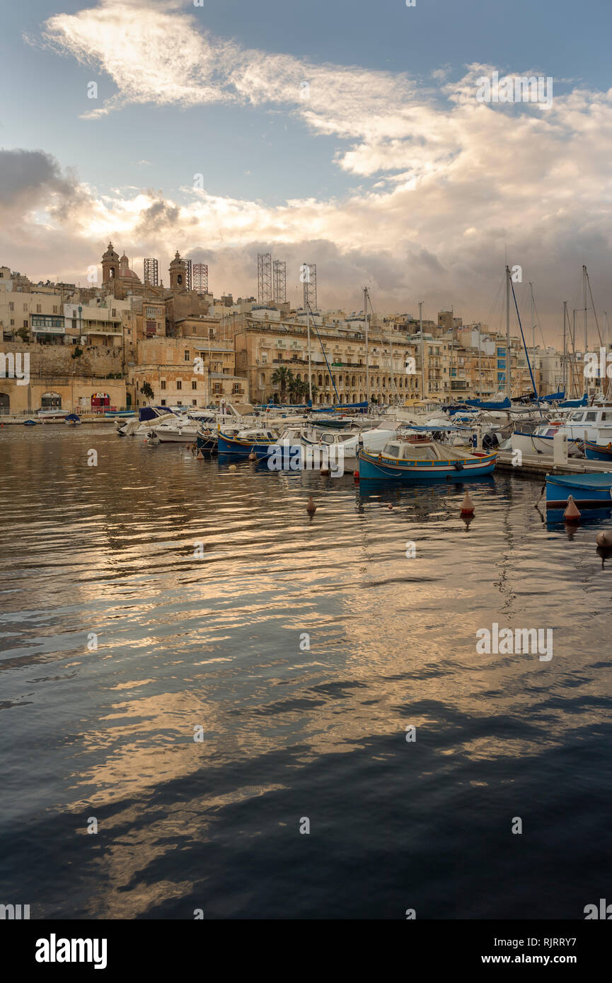 Yachten und Boote Harbourside in Vittoriosa, Bigu, Malta Stockfoto