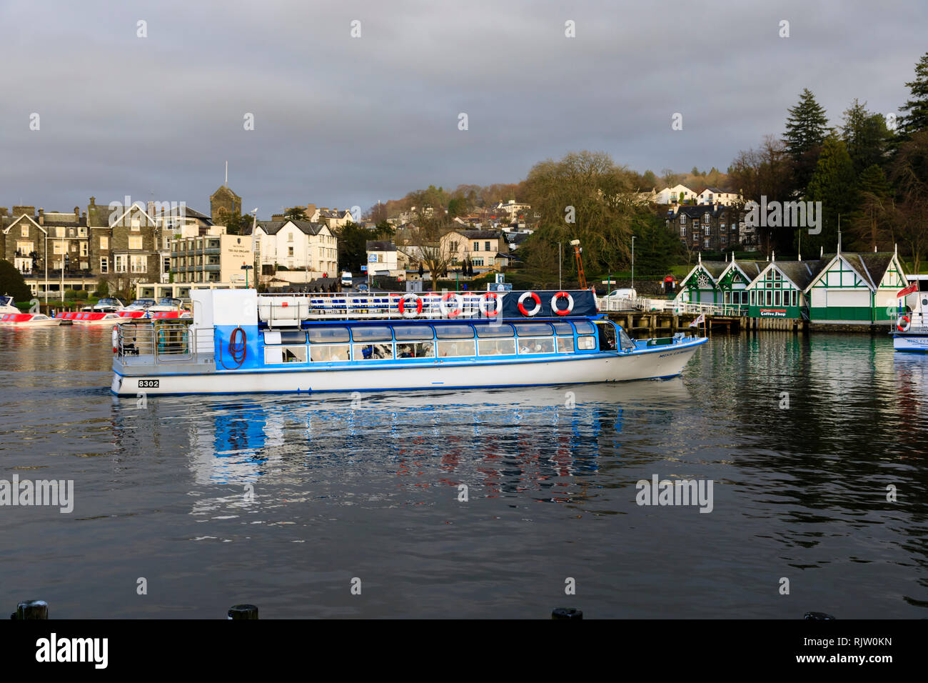 Miss Cumbria II, Kreuzfahrtschiff der Windermere See Kreuzfahrten Unternehmen, Bowness on Windermere, Lake District, Cumbria, England Stockfoto