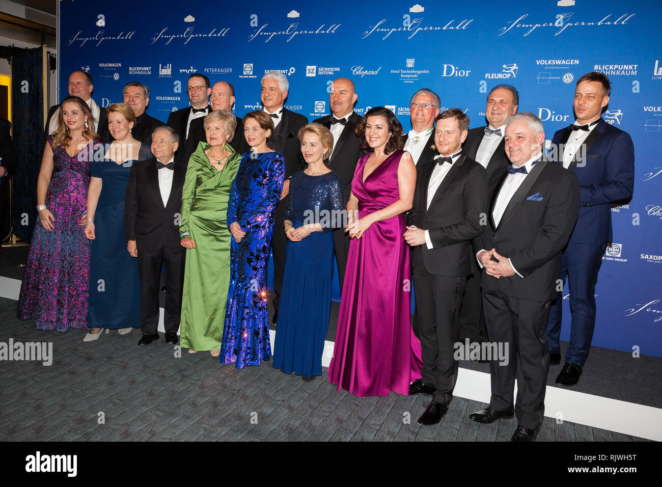 DRESDEN, Deutschland - 01. FEBRUAR 2019: Jean Todt, Prinz Albert II Grimaldi, Elke Büdenbender, Hans-Joachim Frey, Stanislaw Tschertschessow, Jürgen Prei Stockfoto