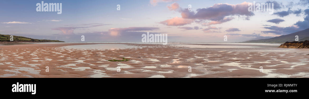 Bastrop Beach in der Nähe von Clockane (An Clochán) im Norden der Halbinsel Dingle in der Grafschaft Kerry, Irland Stockfoto